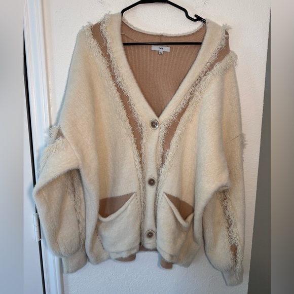 Fate Sweaters - Fate Oversized Distressed Cream Button Up Sweater Womens Size Medium